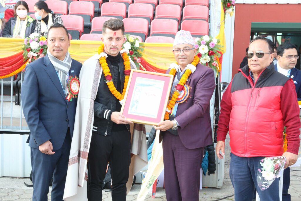 Ananta Honored With Best National Football Player English