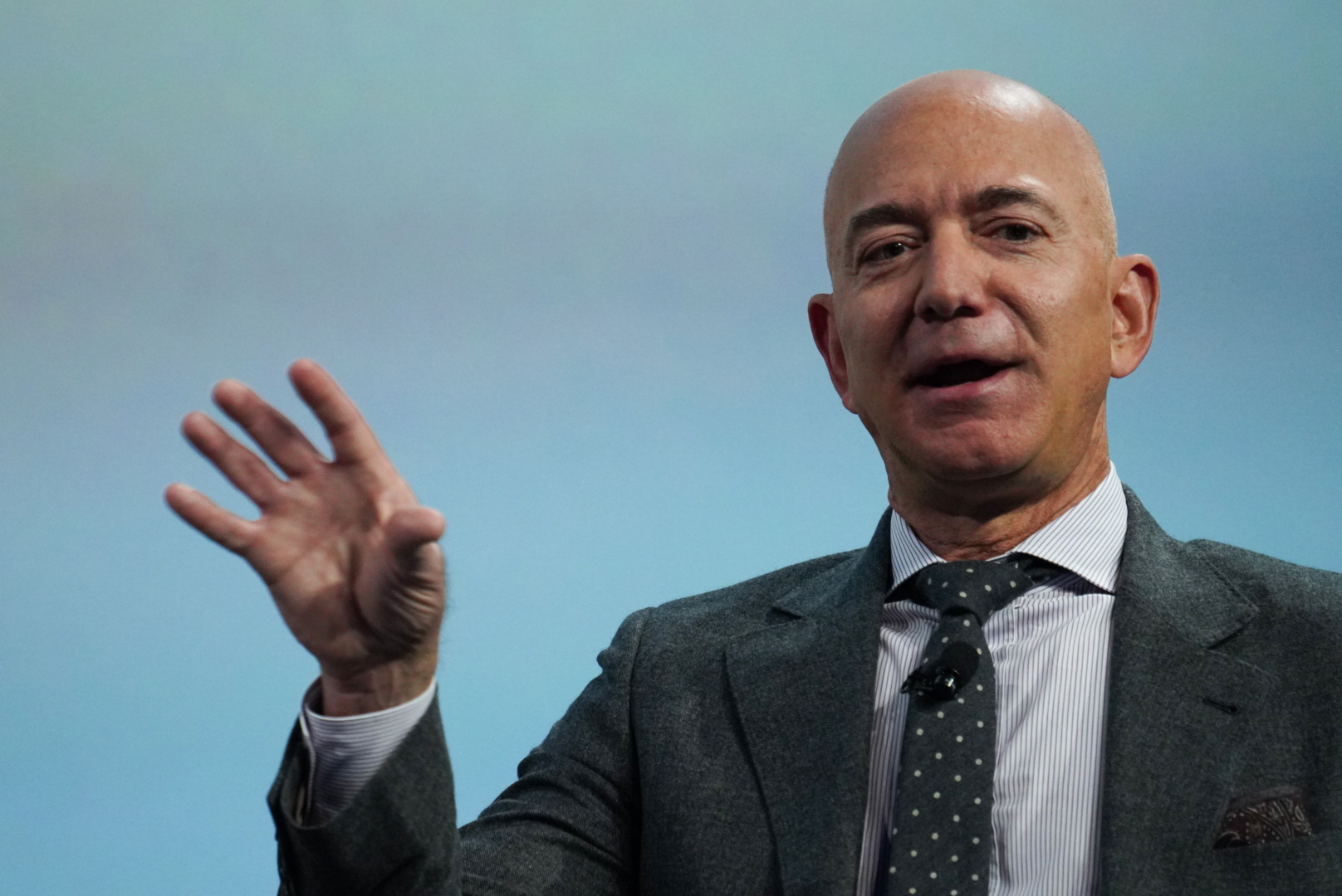 Bezos stepping down as CEO of Amazon
