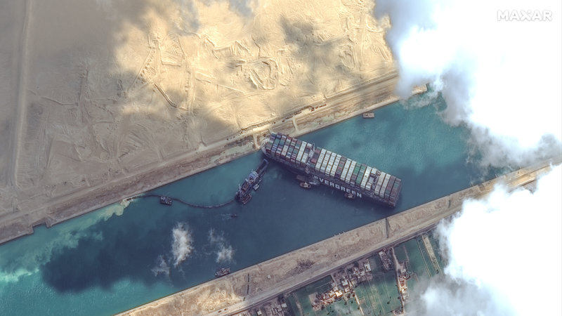 Loss of Rs 46 billion per hour due to shipwreck in Suez Canal