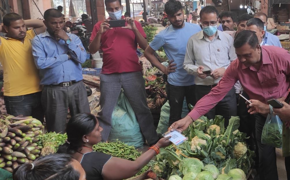 QR code service of Machhapuchhre Bank in Birgunj Vegetable and Fruit Market