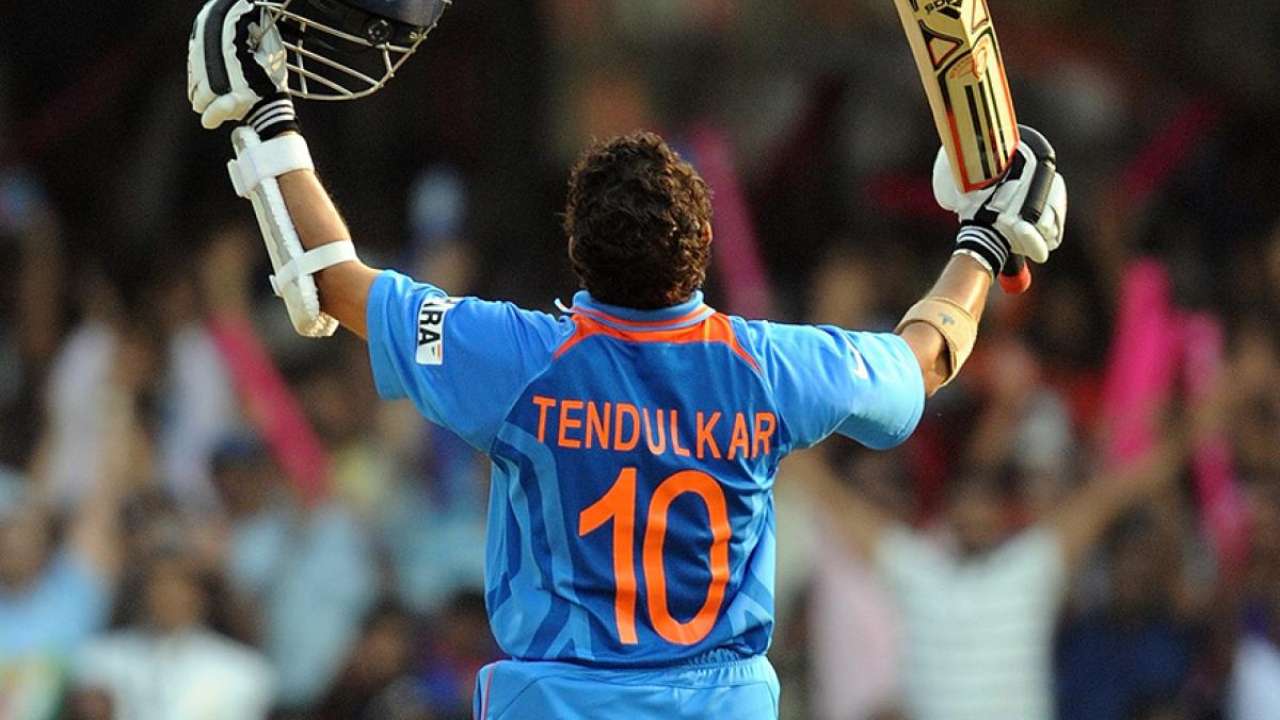 Famous Indian cricketer Sachin Tendulkar admitted to hospital