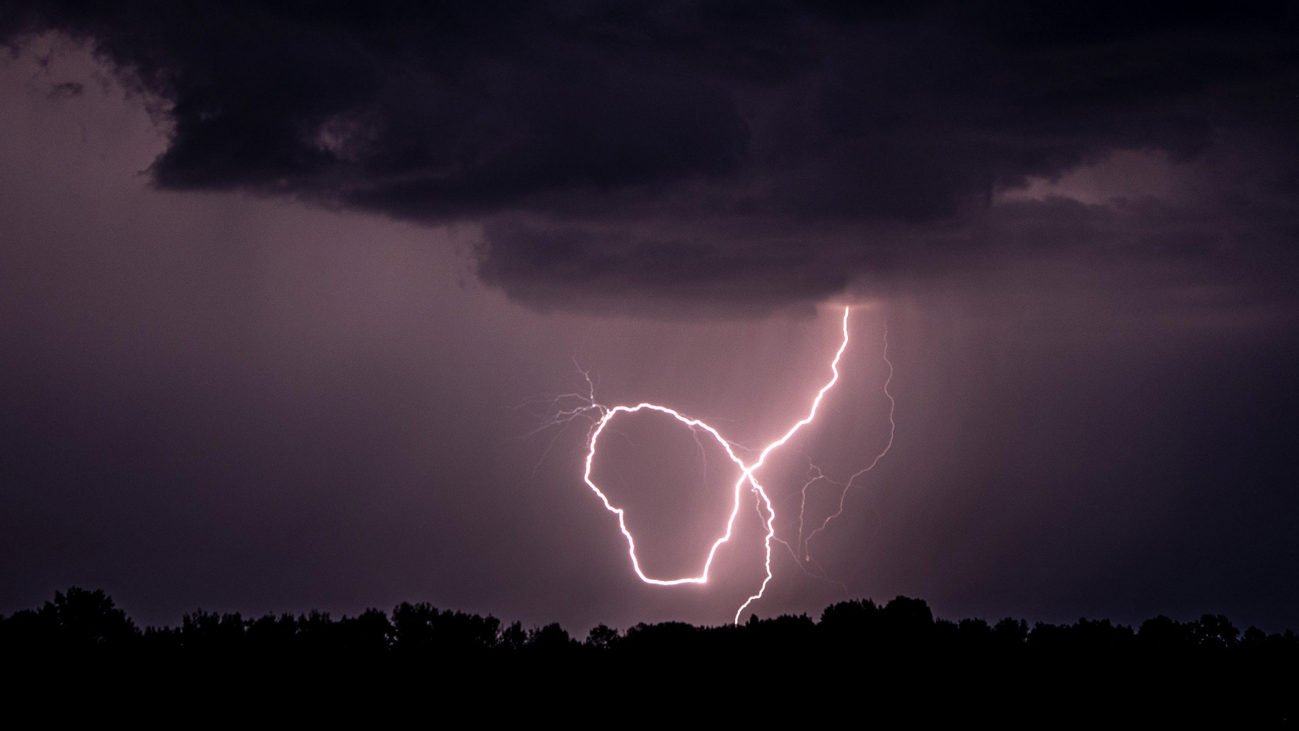 58-year-old women dies of lightning strike