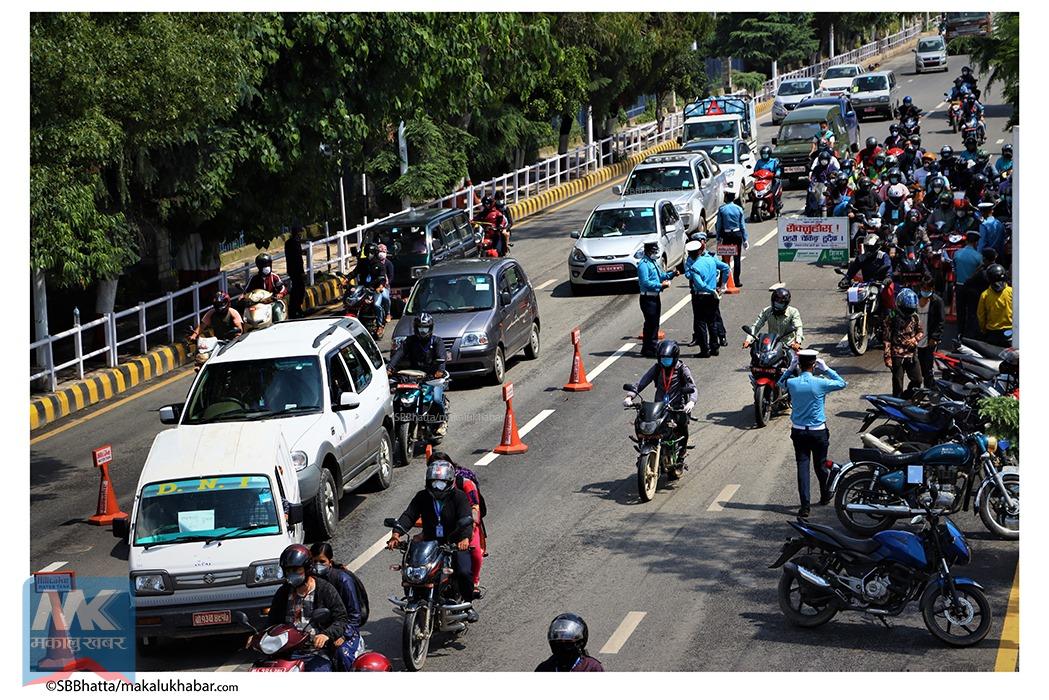 Hold 697 vehicles driven in violation of the prohibitory order