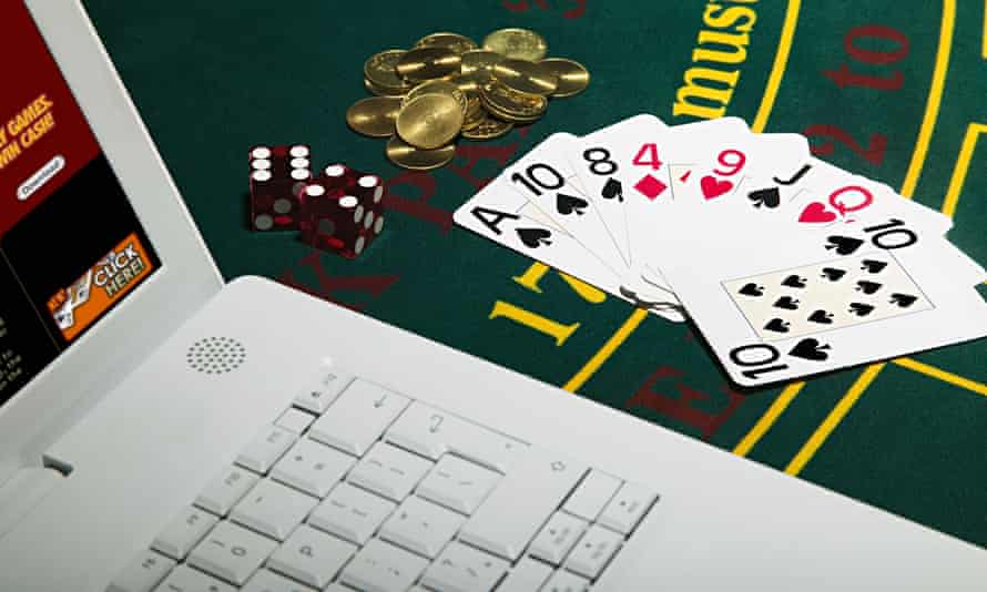 Five gamblers arrested with cash