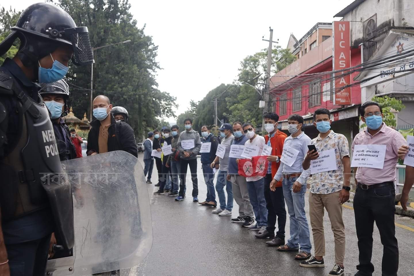 Five student organizations take to the streets against the government [Photos]