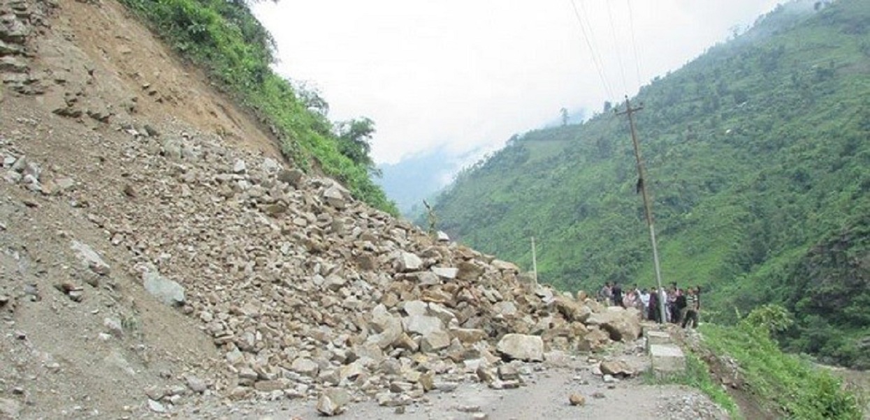 Landslide blocks Bhimphedi-Kulekhani road