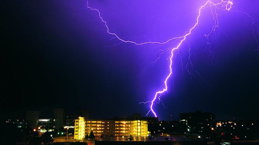 Father killed, daughter and granddaughter injured in lightning strike