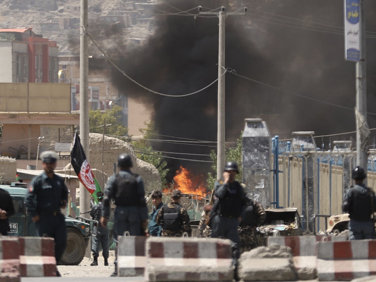 Rockets fired on Afghan presidential palace