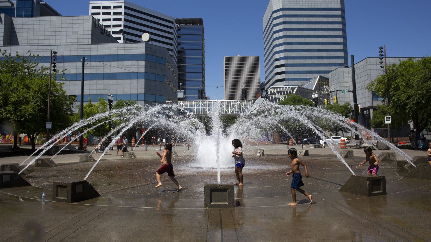 California sizzles as temperatures rocket to dangerous highs in another heat wave