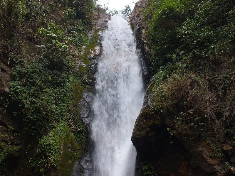Sinti waterfall lures more domestic tourists