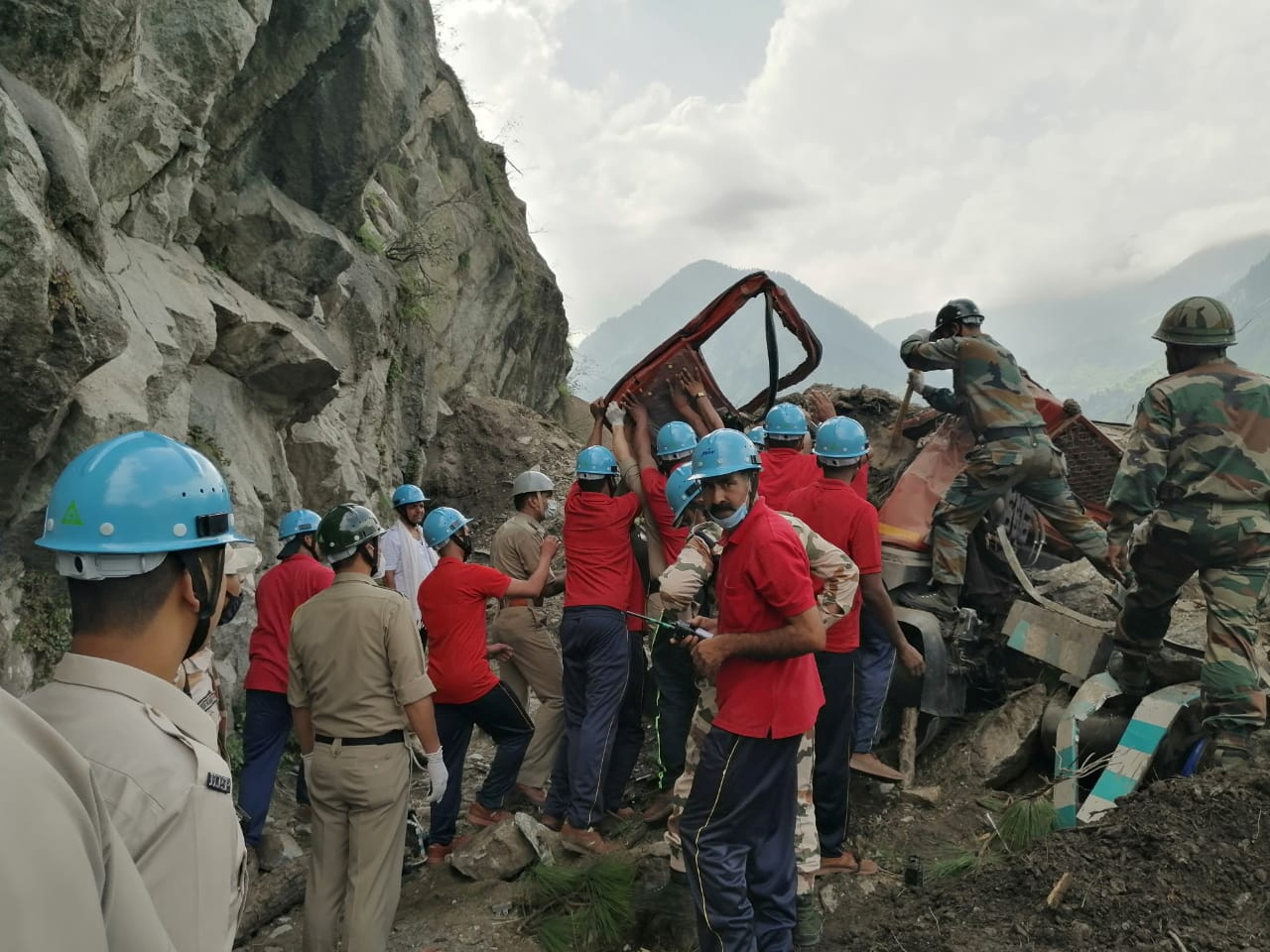 10 dead, 60 people feared trapped in India landslide