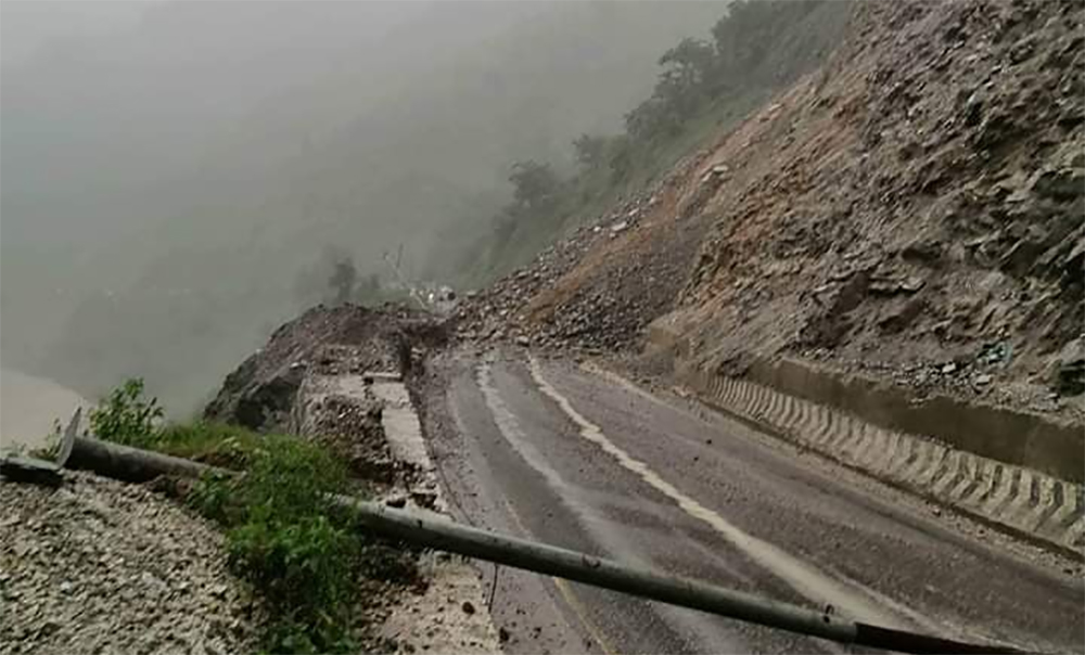 Landslides obstruct Jaya Prithvi Highway