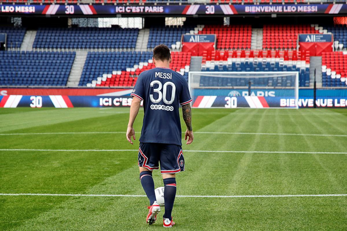 Messi with jersey number 30 –