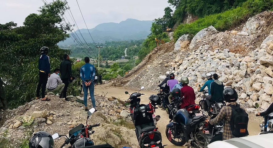 Helambu highway blocked again