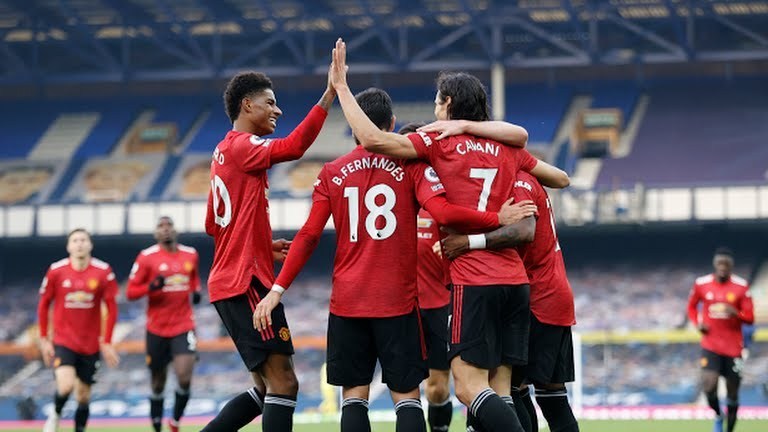 Five-goal Man United thrash Leeds in opener as Bruno Fernandes grabs hat-trick