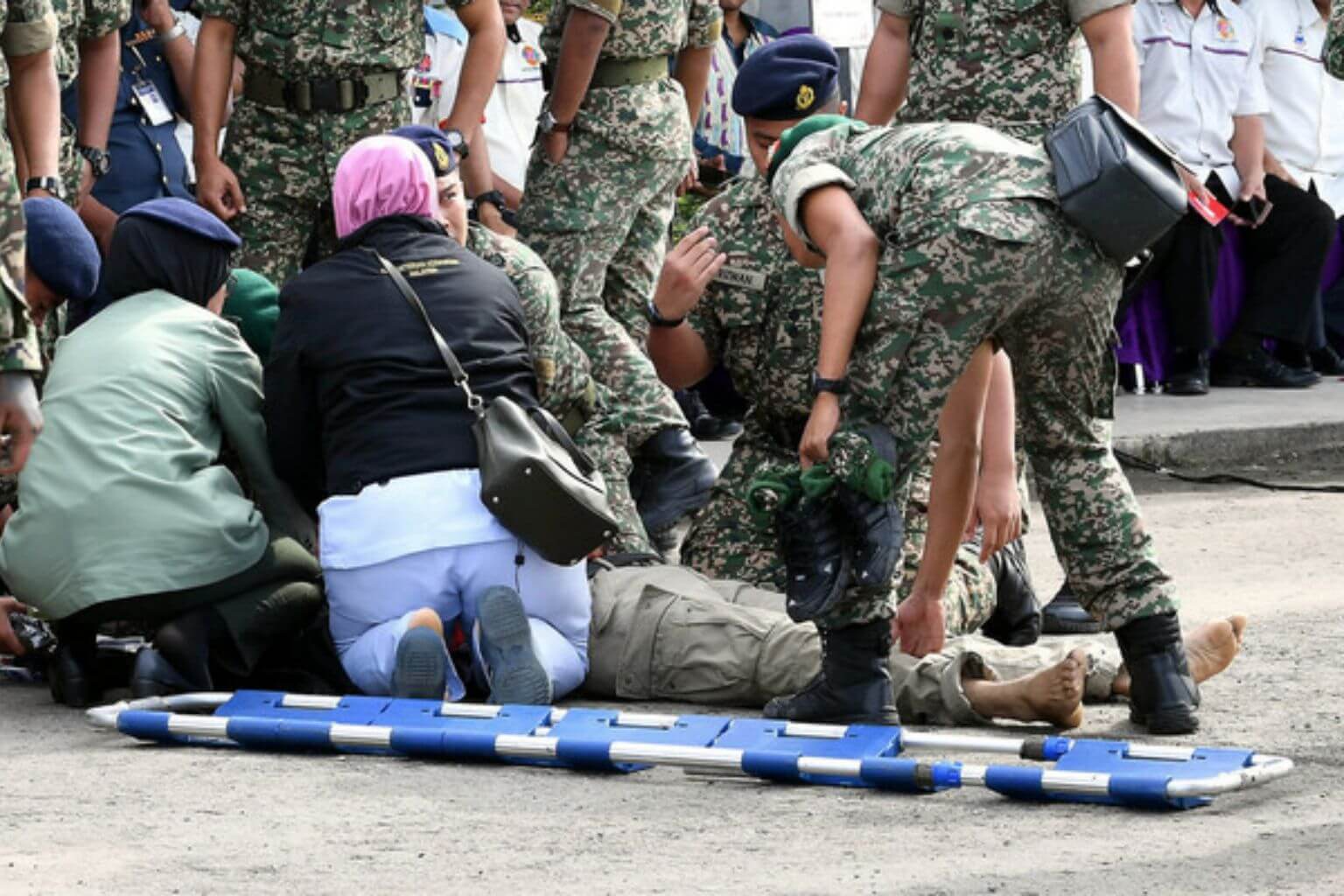 4 Malaysian military personnel killed in shooting incident