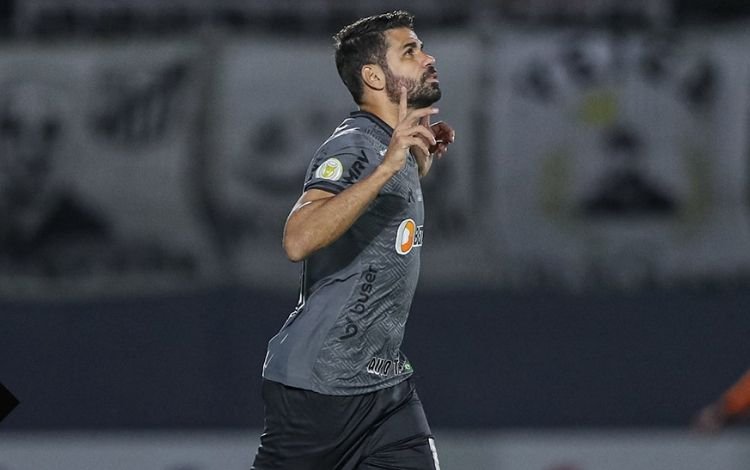 Diego Costa scores on Atletico Mineiro debut