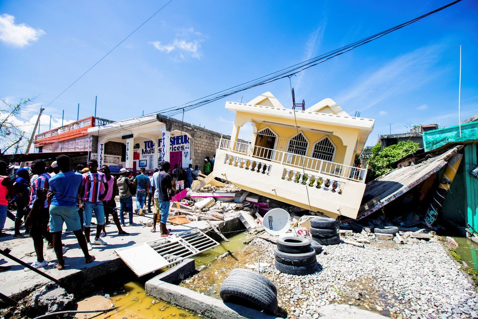 Haiti struck by deadly 7.2-magnitude earthquake [Photos]
