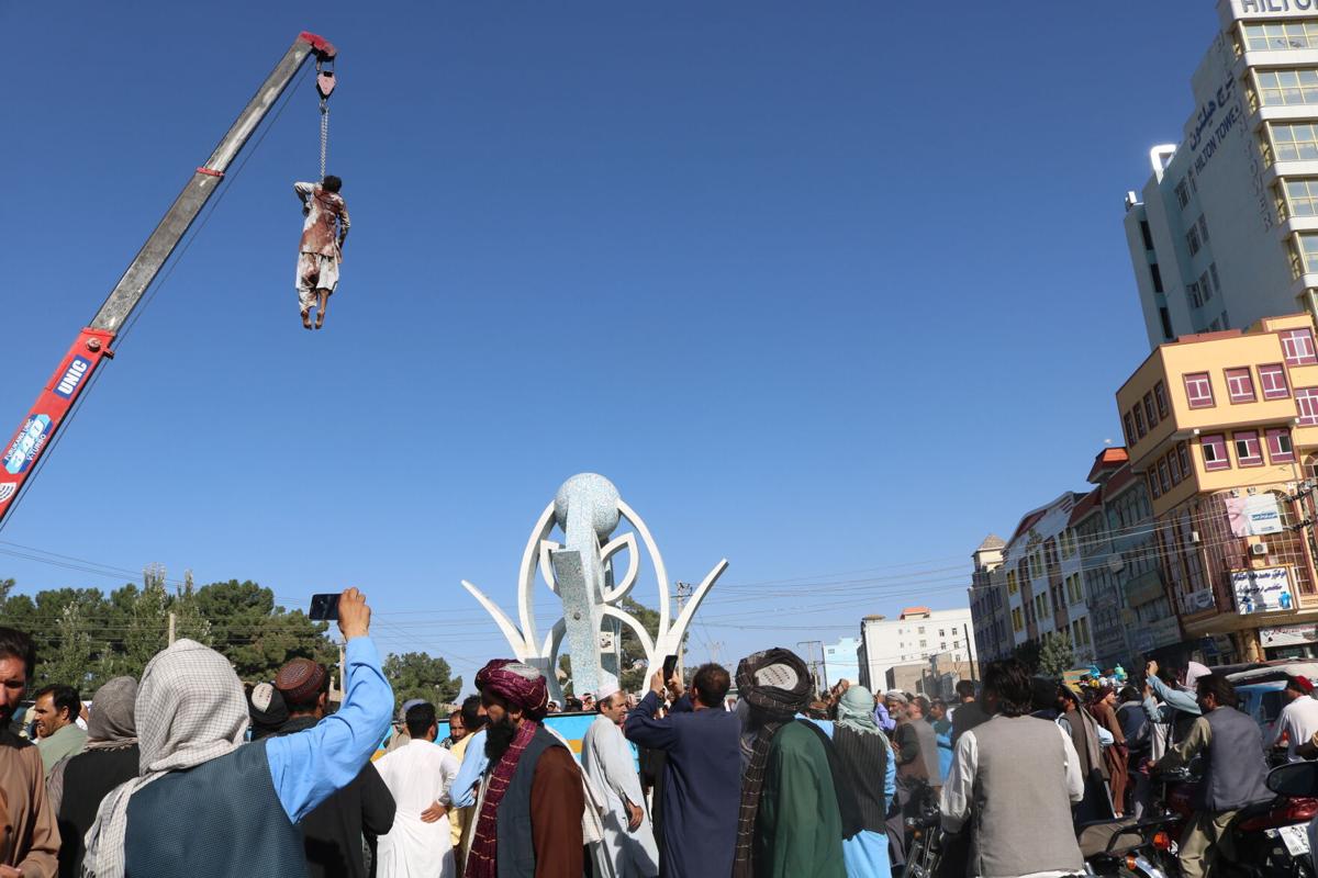 Afghanistan: Taliban ‘bodies’ hanged in public
