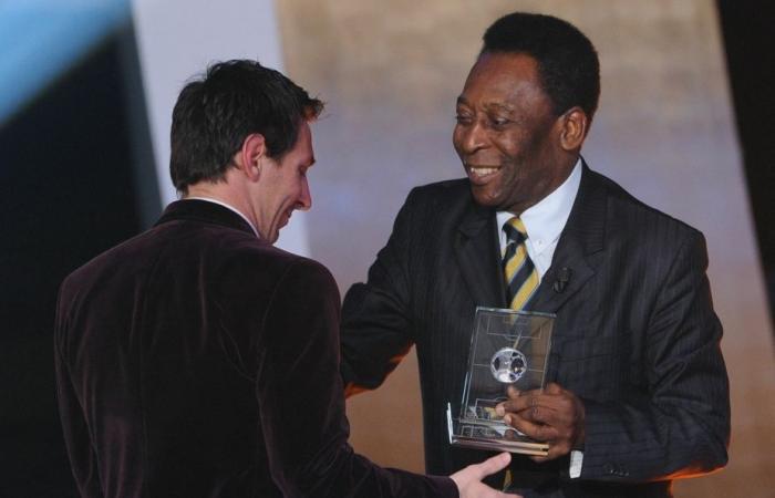 Pele congratulates Messi for South American scoring record