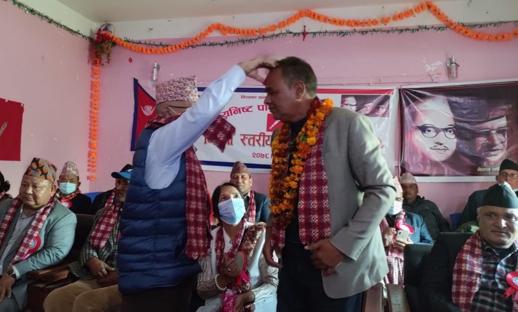 UML leader Tara Joshi from Dadeldhura joins CPN (S) with team