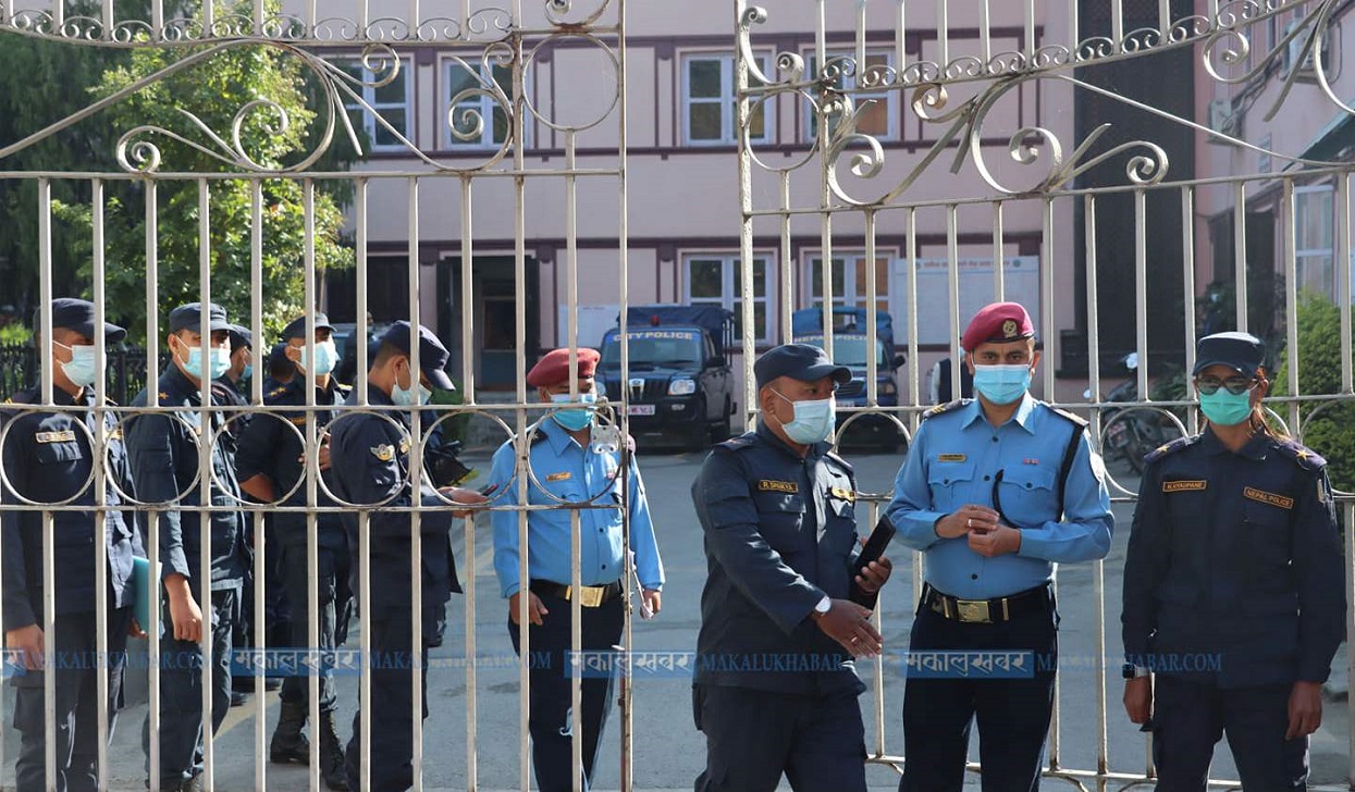 Nepal Bar is preparing to stop the Chief Justice at the gate [Photos]