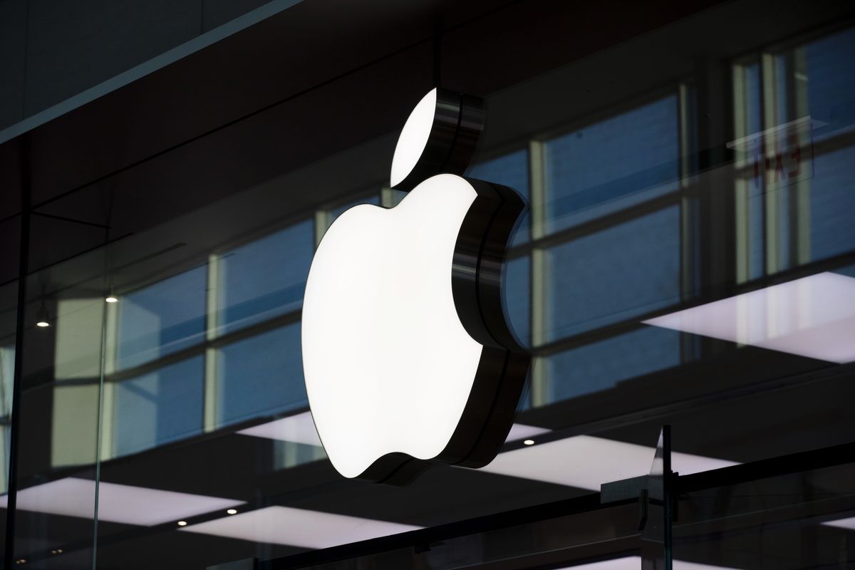 Apple shuts stores in New York City amid raging COVID-19 infections