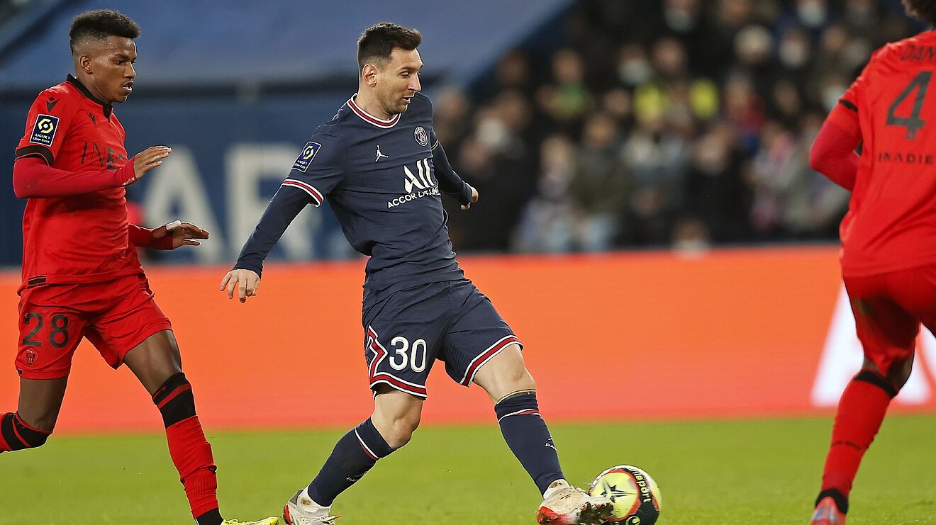 PSG held to a goalless draw at home stadium