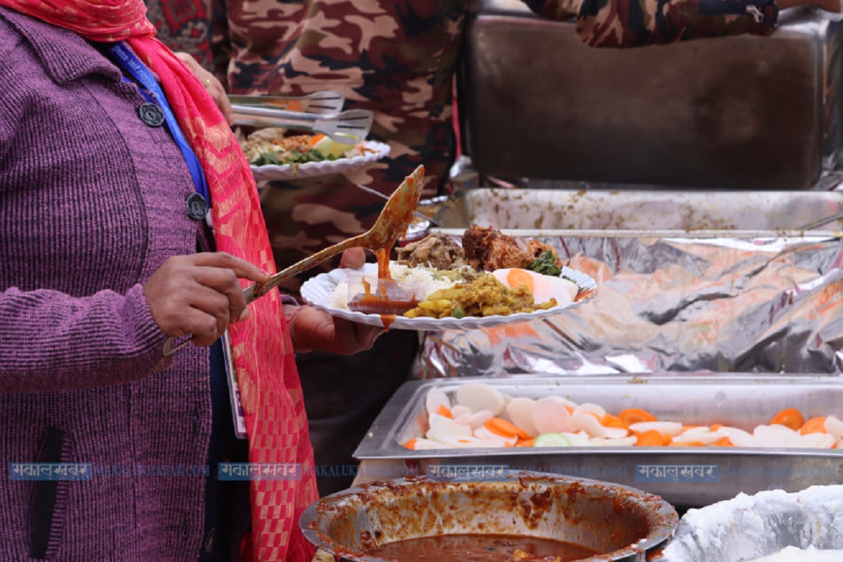 Congress General Convention: Different Tastes at Lunch and Dinner [Photos]