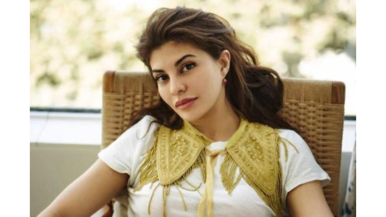 Bollywood actress Jacqueline Fernandez arrested from Mumbai airport