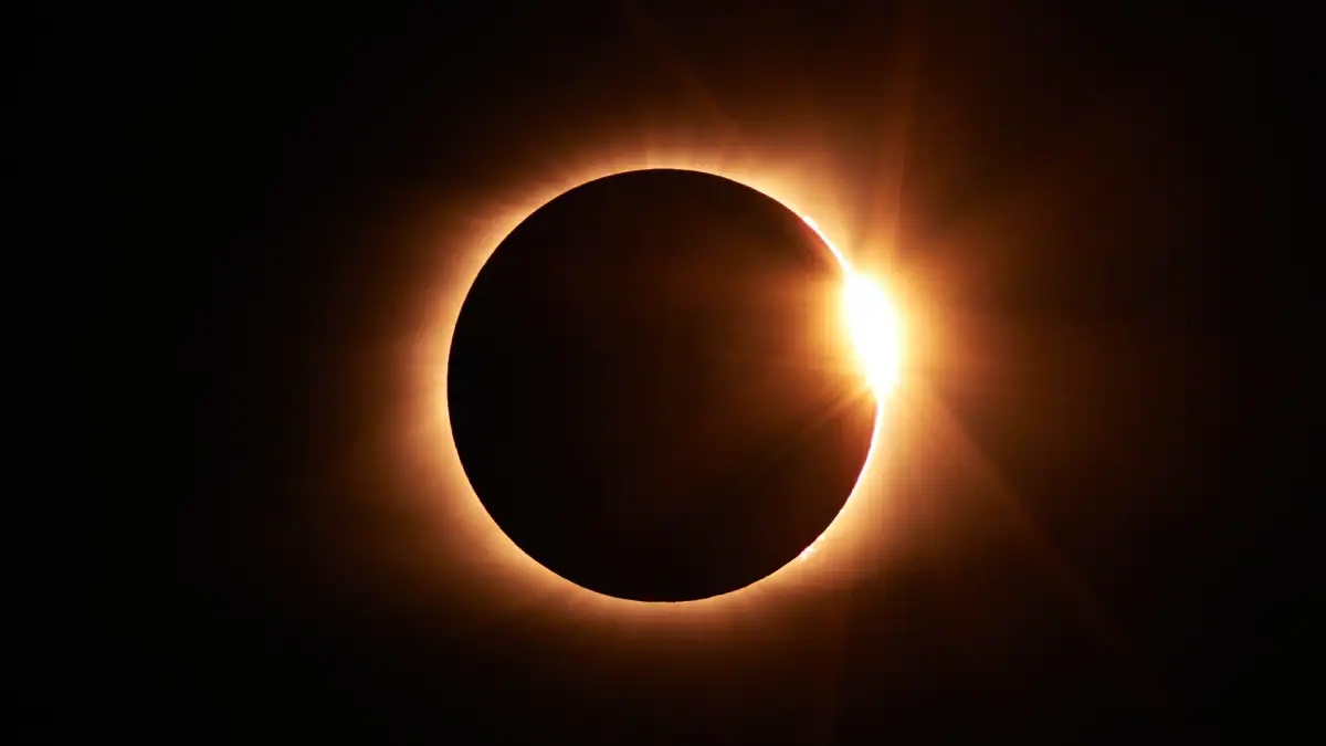 Today is the last solar eclipse of the year 2021