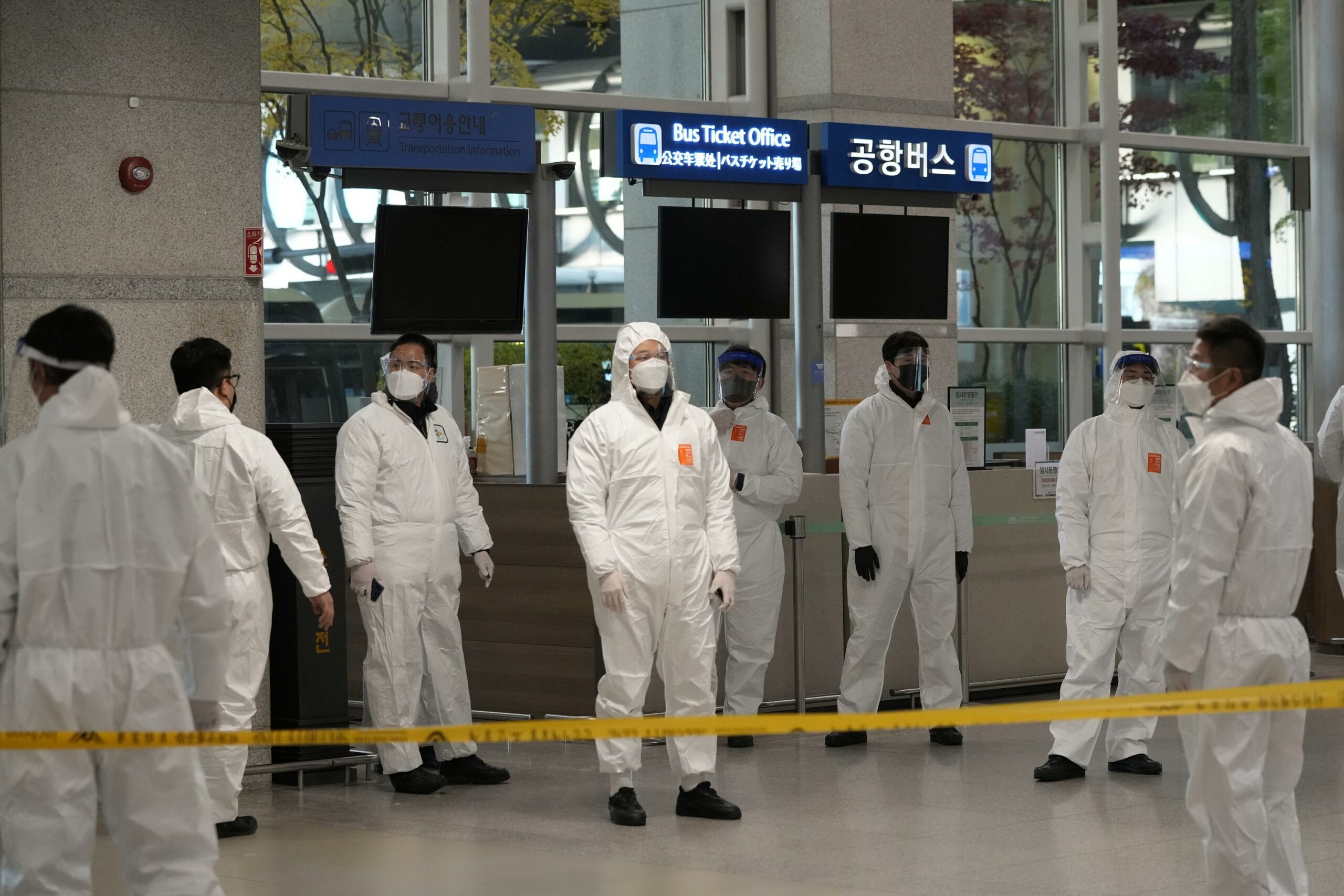 S.Korea confirms first 2 deaths linked to Omicron variant