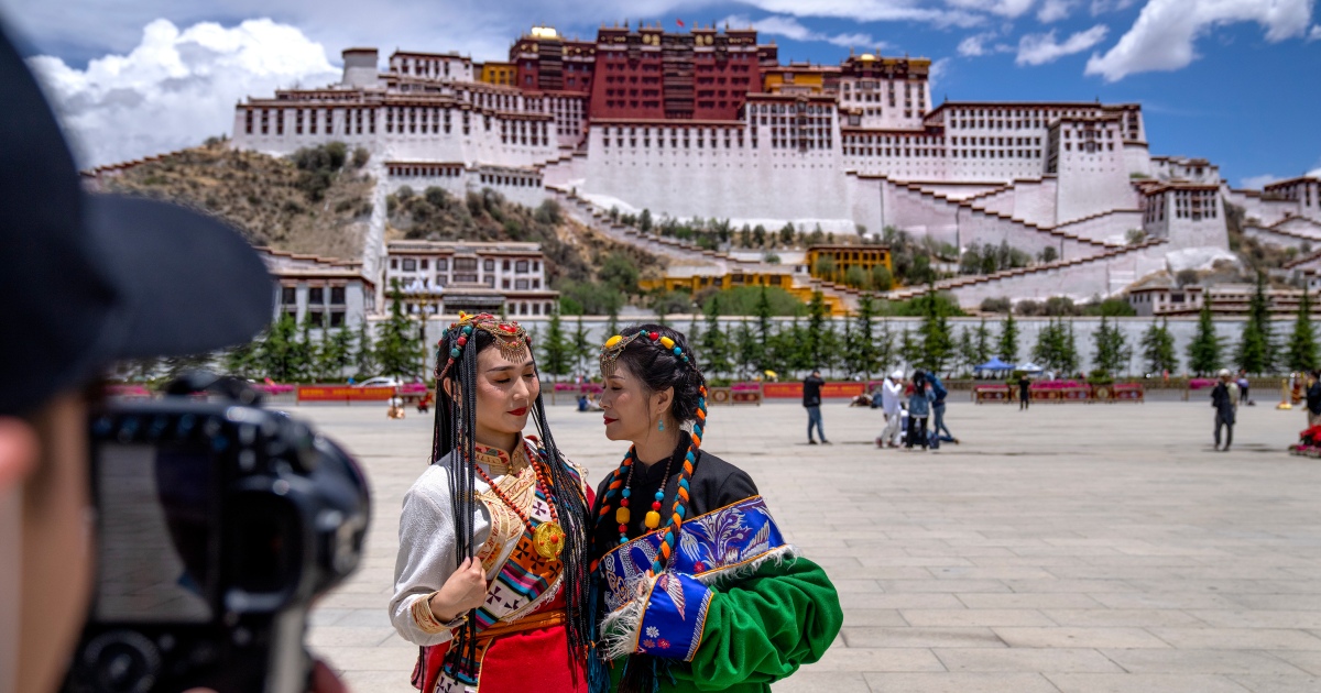 Tibet receives over 41 mln visitors in 2021