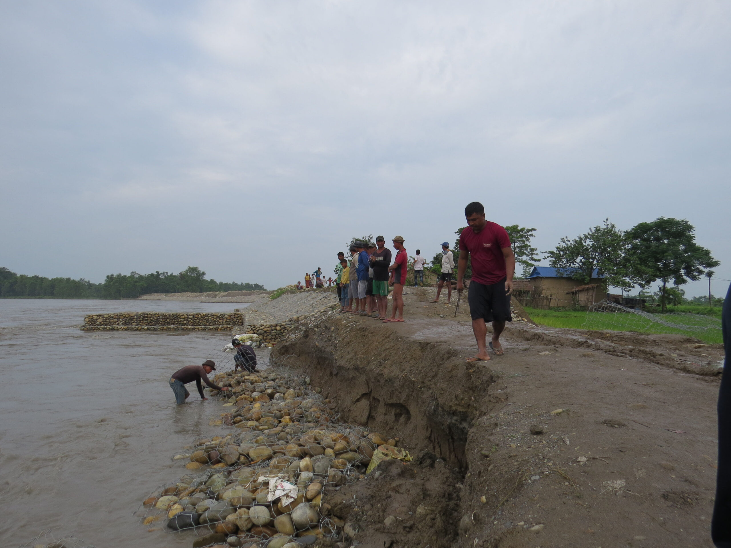 Construction of embankment in Narayani River started