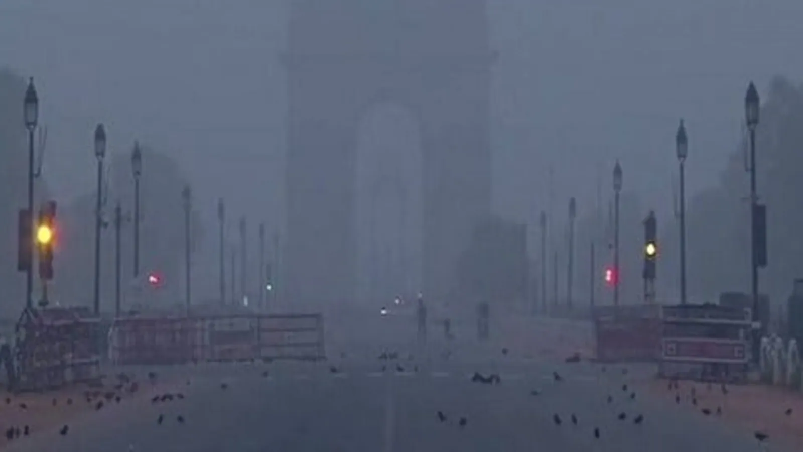 Delhi’s air quality remains in ‘very poor’ category with AQI at 301