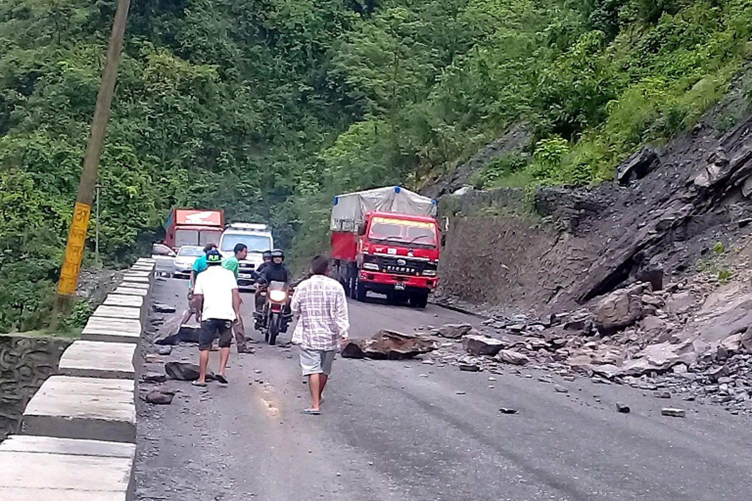 Traffic resumes along Narayangarh-Mugling road section