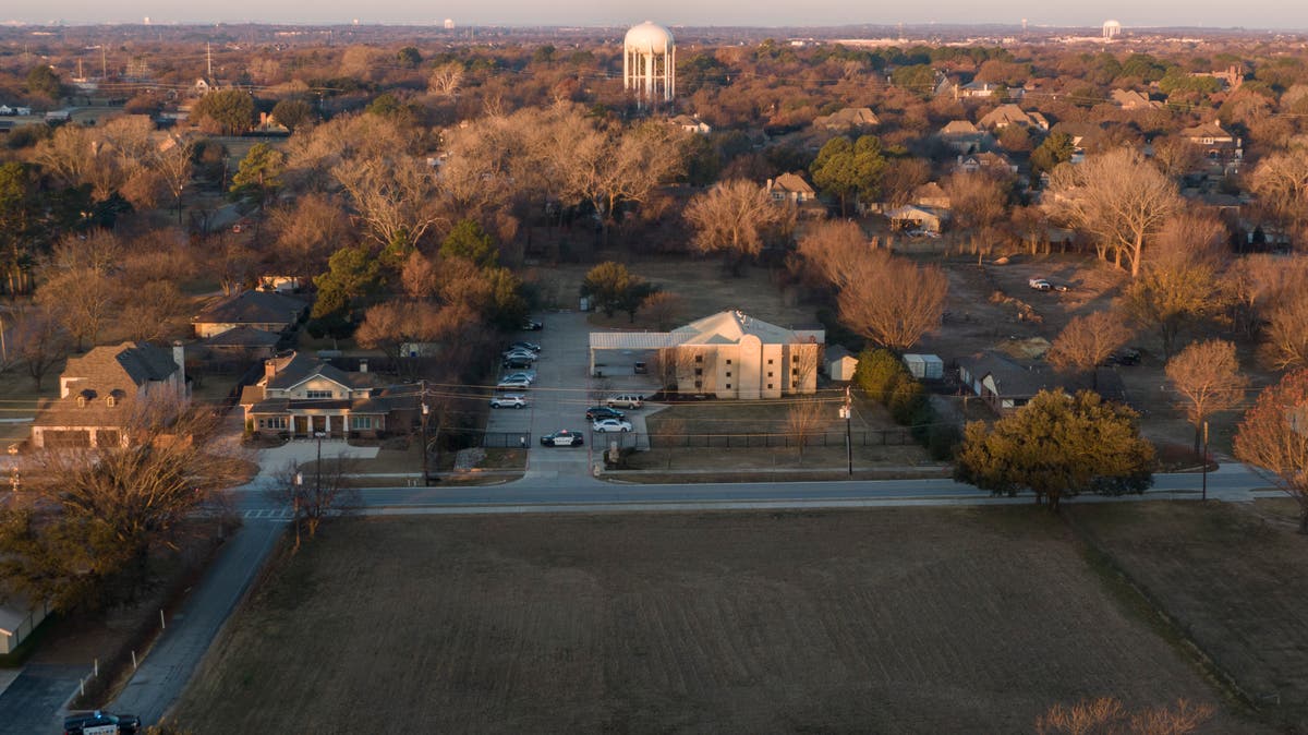 UK police arrest 2 men over Texas synagogue hostage-taking