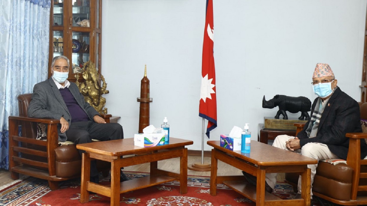 PM Deuba, Chair Oli hold meeting