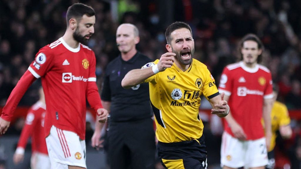 Manchester United stunned by Wolves at home