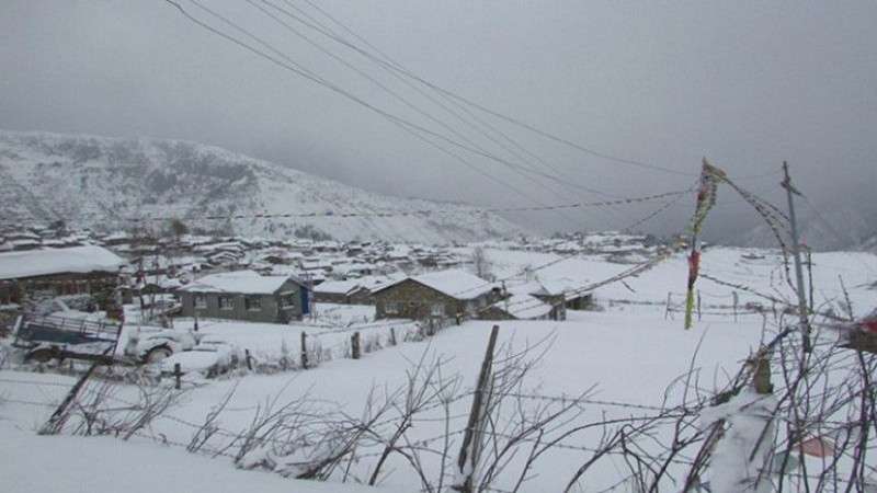 Snowfall impacts life in Humla