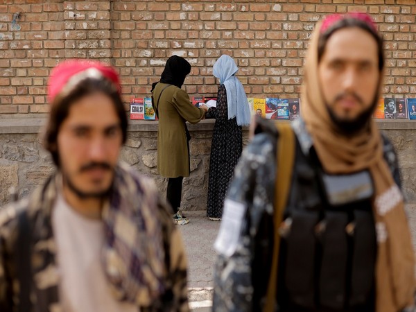 Afghanistan: Students welcome reopening of universities