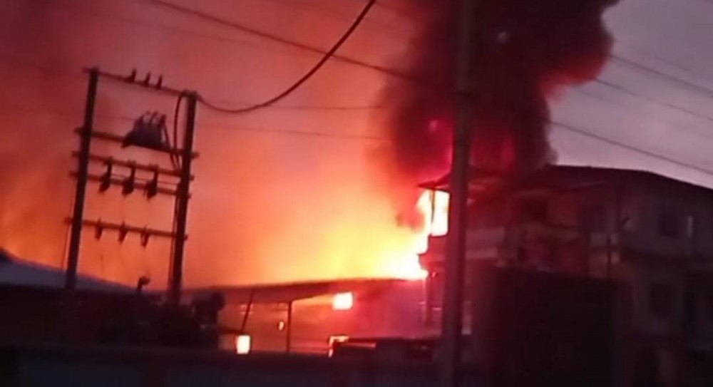 Fire in noodle industry