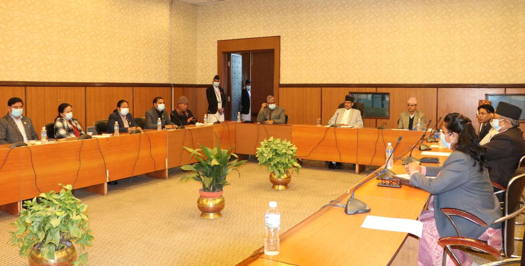 Speaker summons business advisory committee meeting