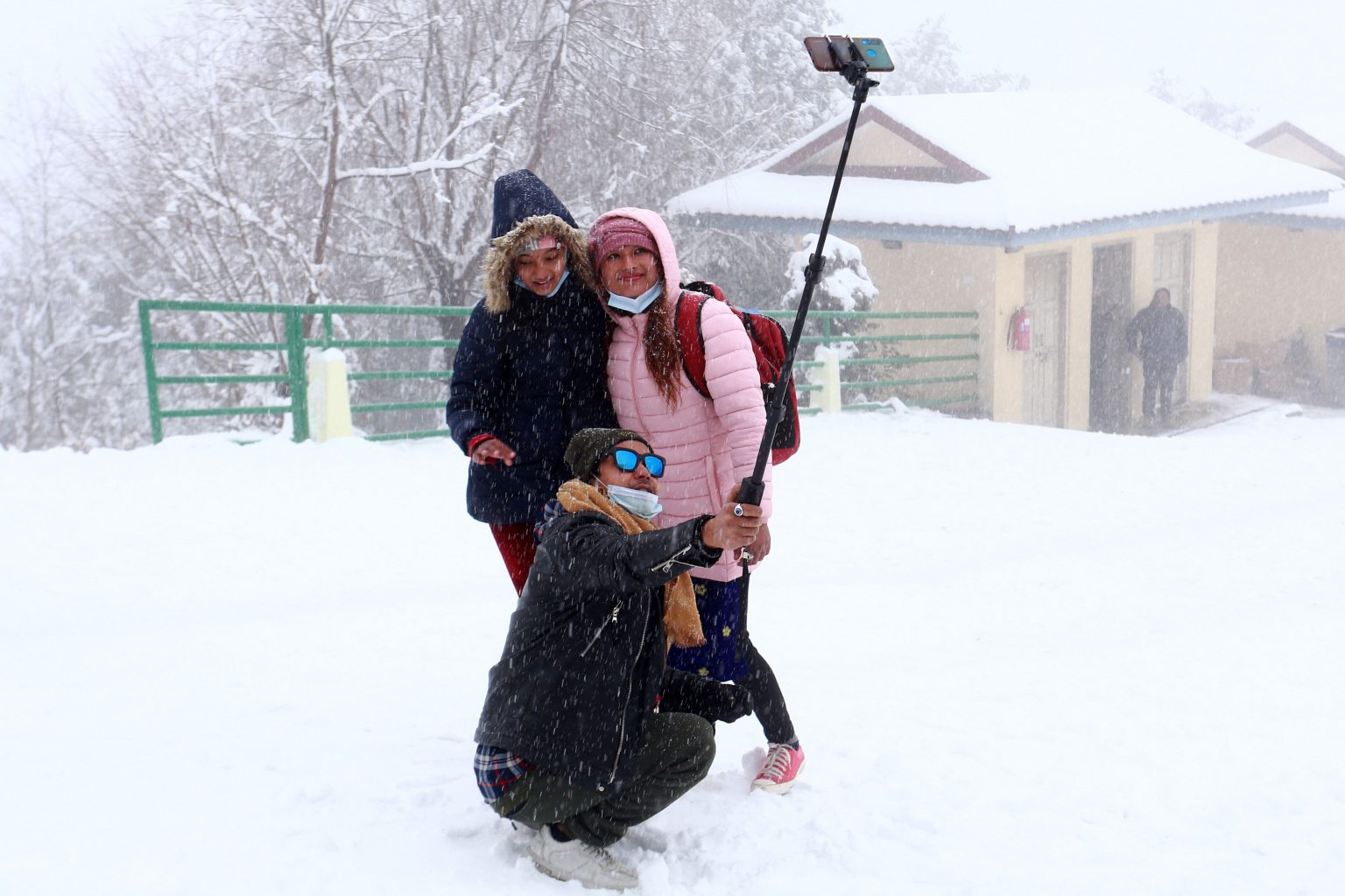 Snowfall in Chandragiri [Photos]