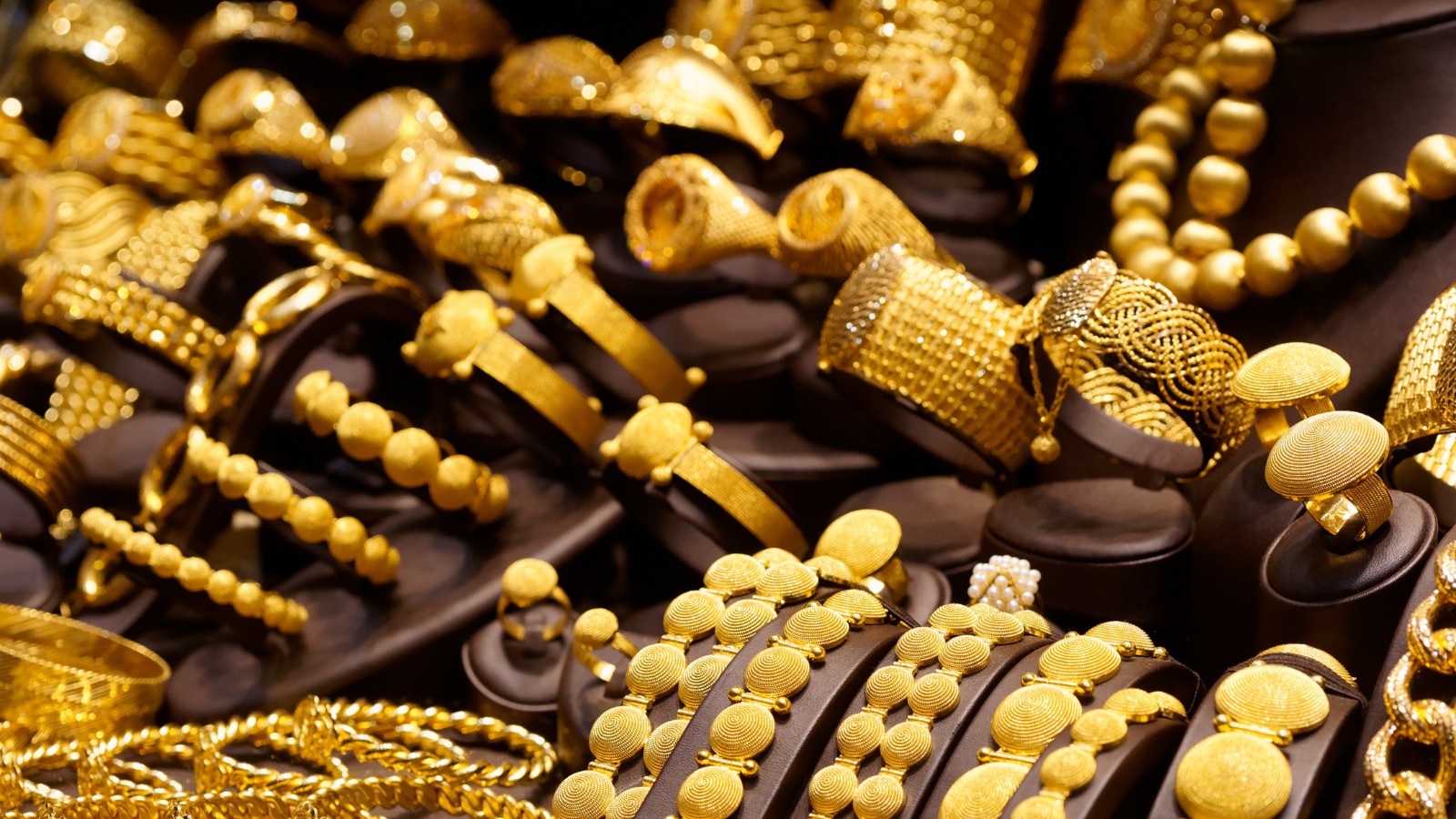 Price of gold risen to Rs 1 lakh 3 thousand