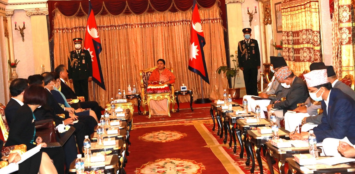 Chinese Foreign Minister meets with President Bhandari