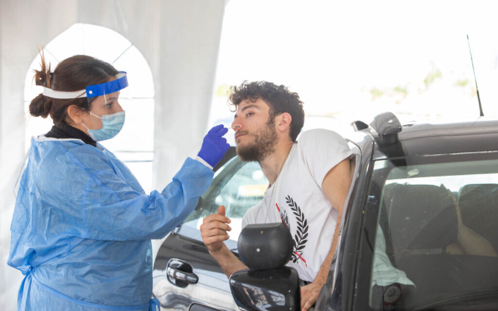 Israel detects new COVID-19 strain: Ministry