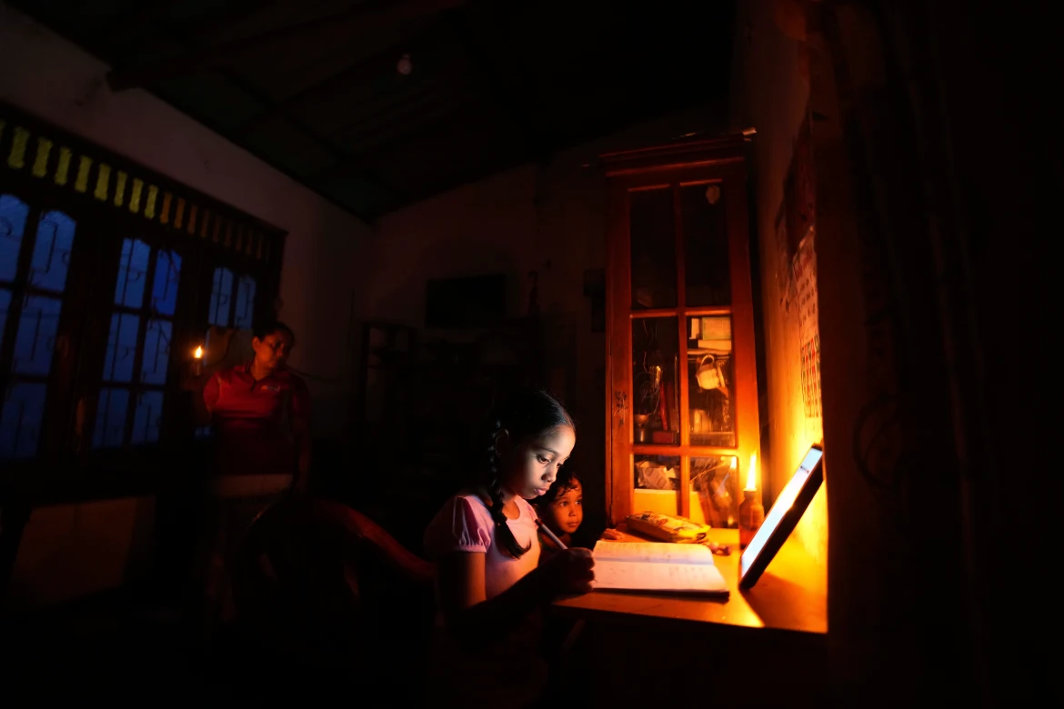 Power cut affects Sri Lankan mobile internet services