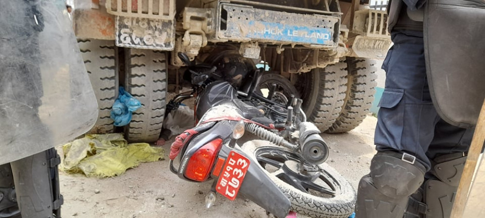 Two killed, one injured in Sundarijal tipper collision