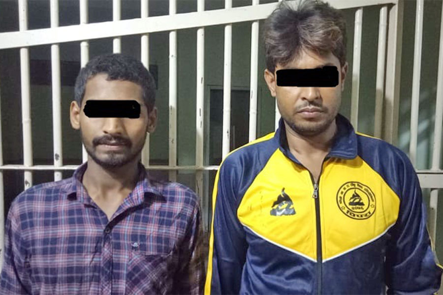 Two youths arrested from Janakpur with pistols